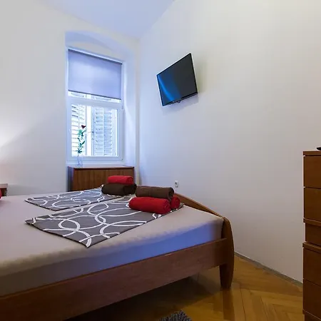 Lela Palace Split