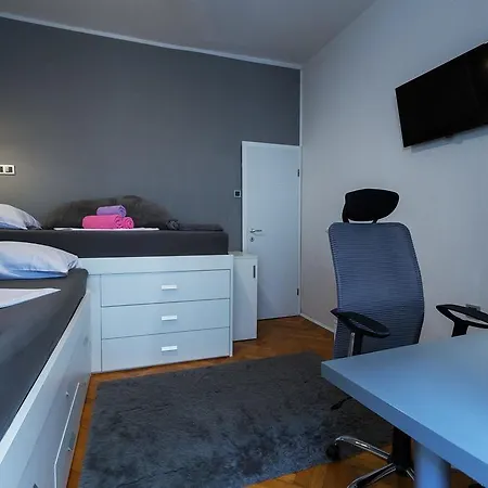 Apartment Lela Palace Split